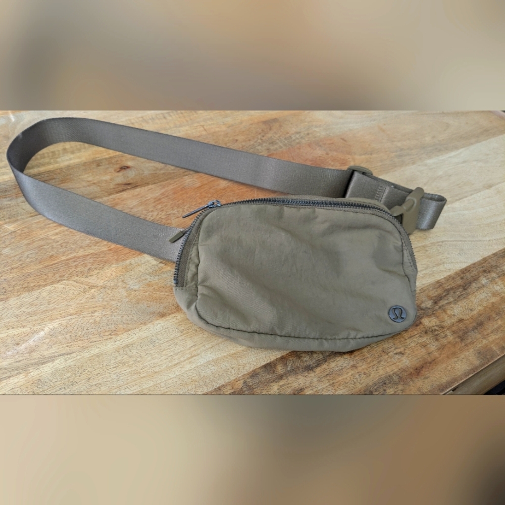 lululemon athletica Olive Green Men's Bag